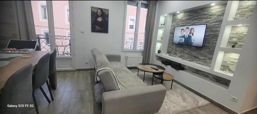 Les Suite Appartement A Chalon Sur Saone 客房 照片